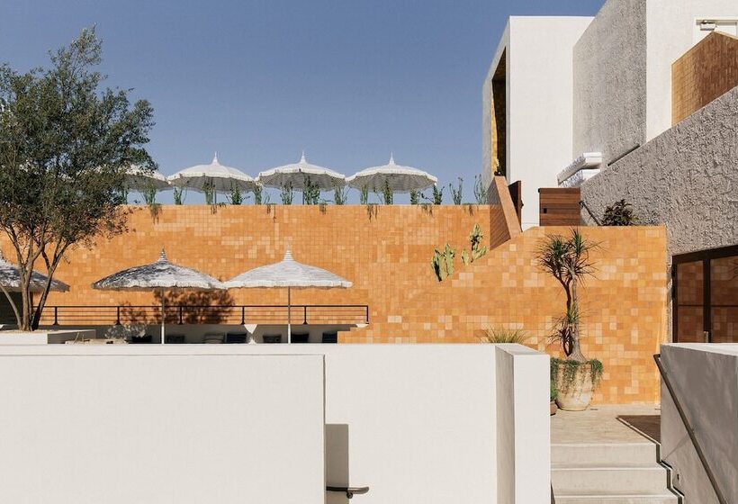 فندق Silver Lake Pool & Inn