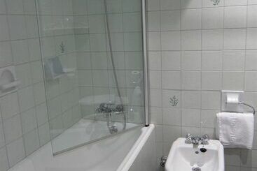 ホテル Acebos Azabache Gijón