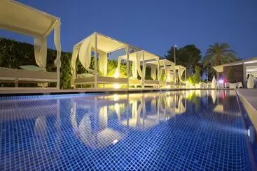 Mar Hotels Playa De Muro Suites