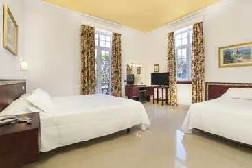 ホテル Globales Reina Cristina