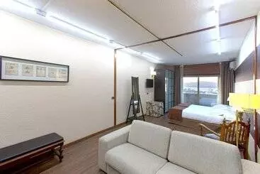 Отель Oca Ipanema