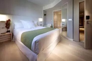 Отель Barcelo Bilbao Nervion