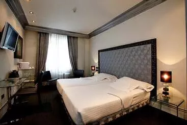 Отель Lopez De Haro