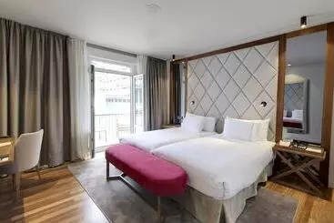 Otel Silken Palacio Uribarren