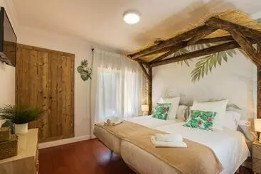 Отель Hostal Chelsea