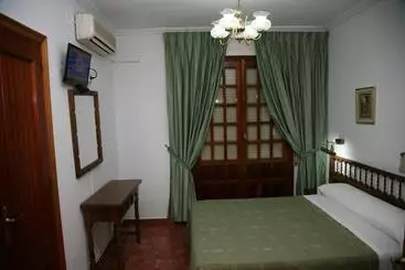 فندق Hostal Santa Barbara
