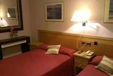 هتل Hostal Cruz Sol