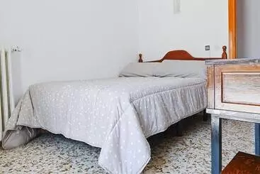 Hotel Hostal Desde 1972 Yusta