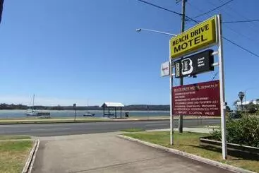 Beach Drive Motel