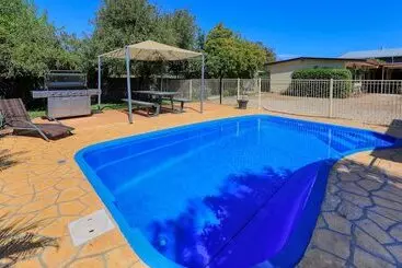 Castlereagh Lodge Motel