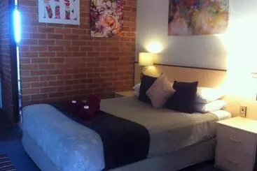 فندق Elsinor Motor Lodge