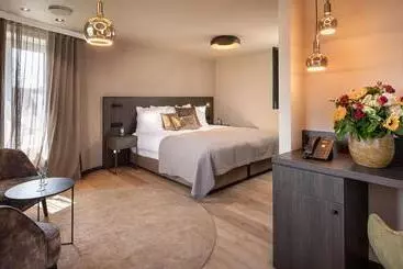 Отель Britannia