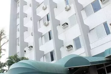 Hotell Days Inn By Wyndham Uberlândia