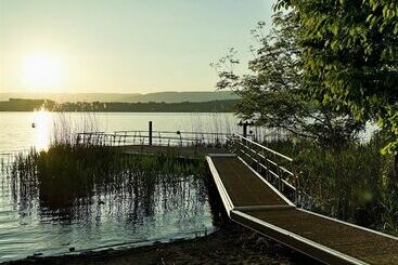 Otel La Pinte Du Vieux Manoir