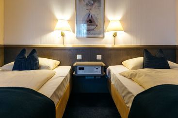 בית מלון כפרי Consul Retro