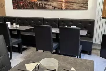 Palm Premium Hotel & Apartments