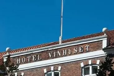 酒店 Vinhuset