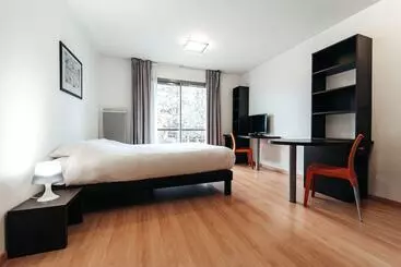 Апартаменты Appart City Classic Nantes  Carquefou