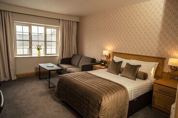 호텔 County Arms  Birr