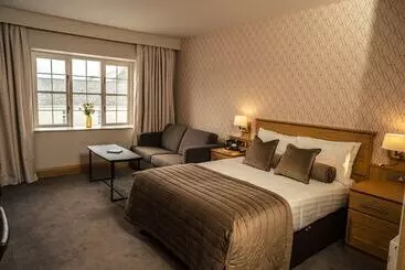 فندق County Arms Birr