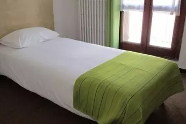 בית מלון כפרי Hôtel Concorde Béziers