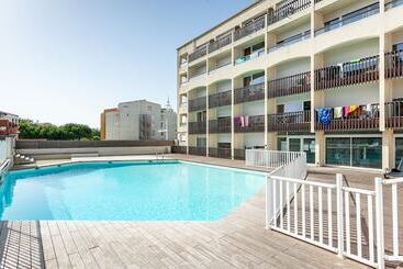 هتل Vacanceole  Residence Le Saint Clair