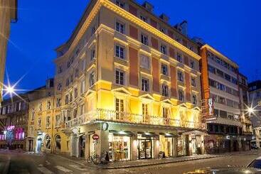 Hannong Hotel & Wine Bar