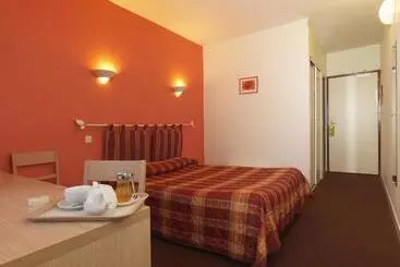 Hotelli Logis Hôtel Restaurant Horizon 117