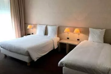 ホテル Hôtel Tivoli