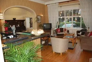 酒店 The Chester Court