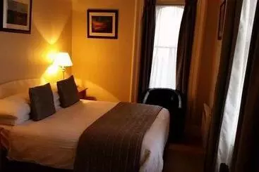 The Royal Hotel Tain