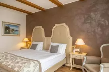 Lake Front Hotel Brenzone