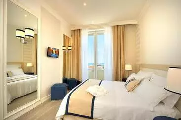 Grand Hotel & Riviera