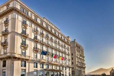 Grand Hotel Santa Lucia