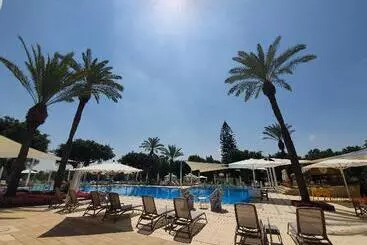 Hotelli Dan Caesarea Resort