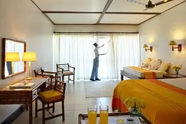 Hemingways Hotel Resort