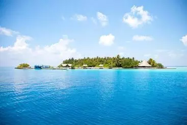 هتل Makunudu Island