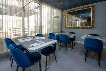 Отель M Ar De Ar Auria