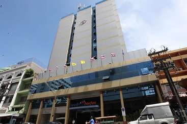 בית מלון כפרי Asian