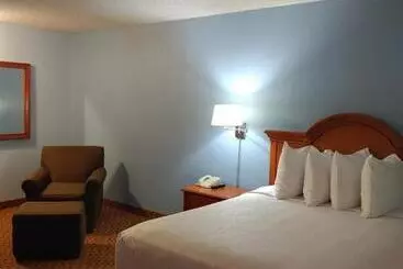 Surestay Plus Hotel By Best Western Reno Airport