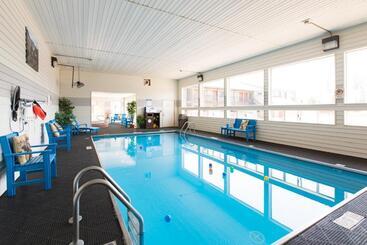 בית מלון כפרי Crosswinds Inn