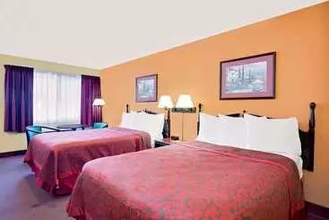 酒店 Days Inn By Wyndham Waynesboro