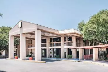 Republic Hotel Of Ozona