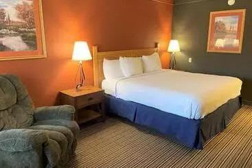 Crossroads Hotel And Event Center