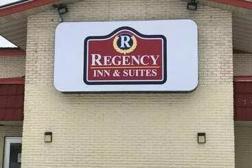 فندق على الطريق Regency Inn And Suites