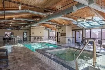 호텔 49'er Inn & Suites