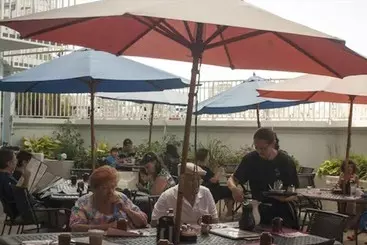 בית מלון כפרי El Coronado Resort