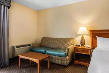 Отель Clarion Inn