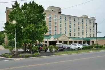 هتل La Quinta Inn & Suites Runnemede-Philadelphia
