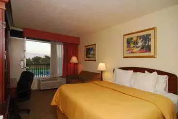 호텔 St. Stephen Coptic Orthodox Church & Retreat Center